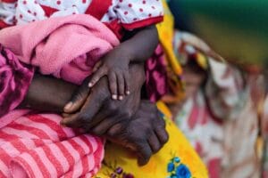 Yli 15 miljoonaa sudanilaista on joutunut pakenemaan kodistaan.