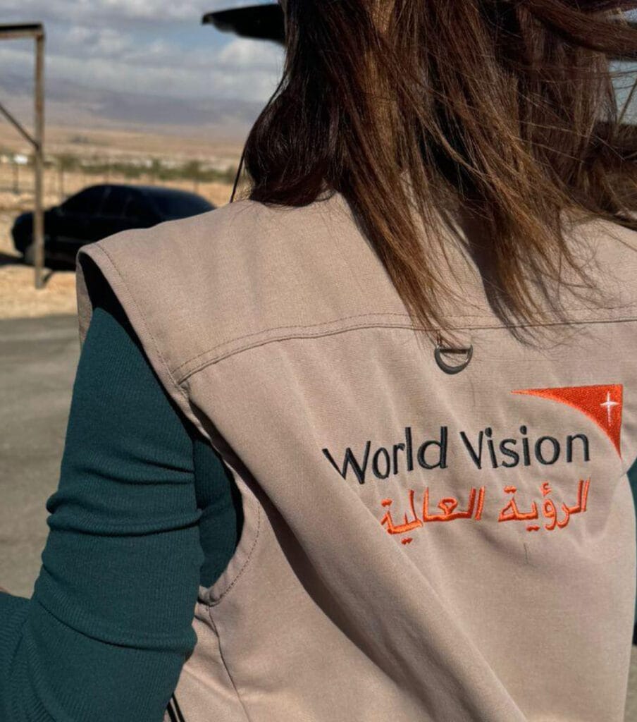 Takaa kuvattu kuva World Vision Libanonin työntekijästä.